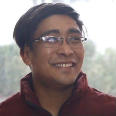 समित श्रेष्ठ