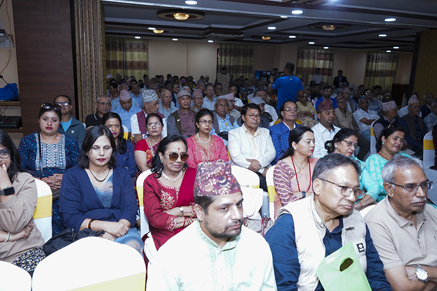 विजय चालिसेद्वारा लिखित उपन्यास ‘युगसन्धि’को लोकार्पण । २०८१ असोज १५